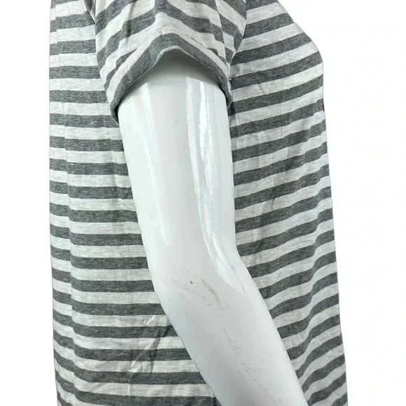 Torrid gray and white striped top with Be you tiful on front size 0-large/12 - Picture 5 of 9